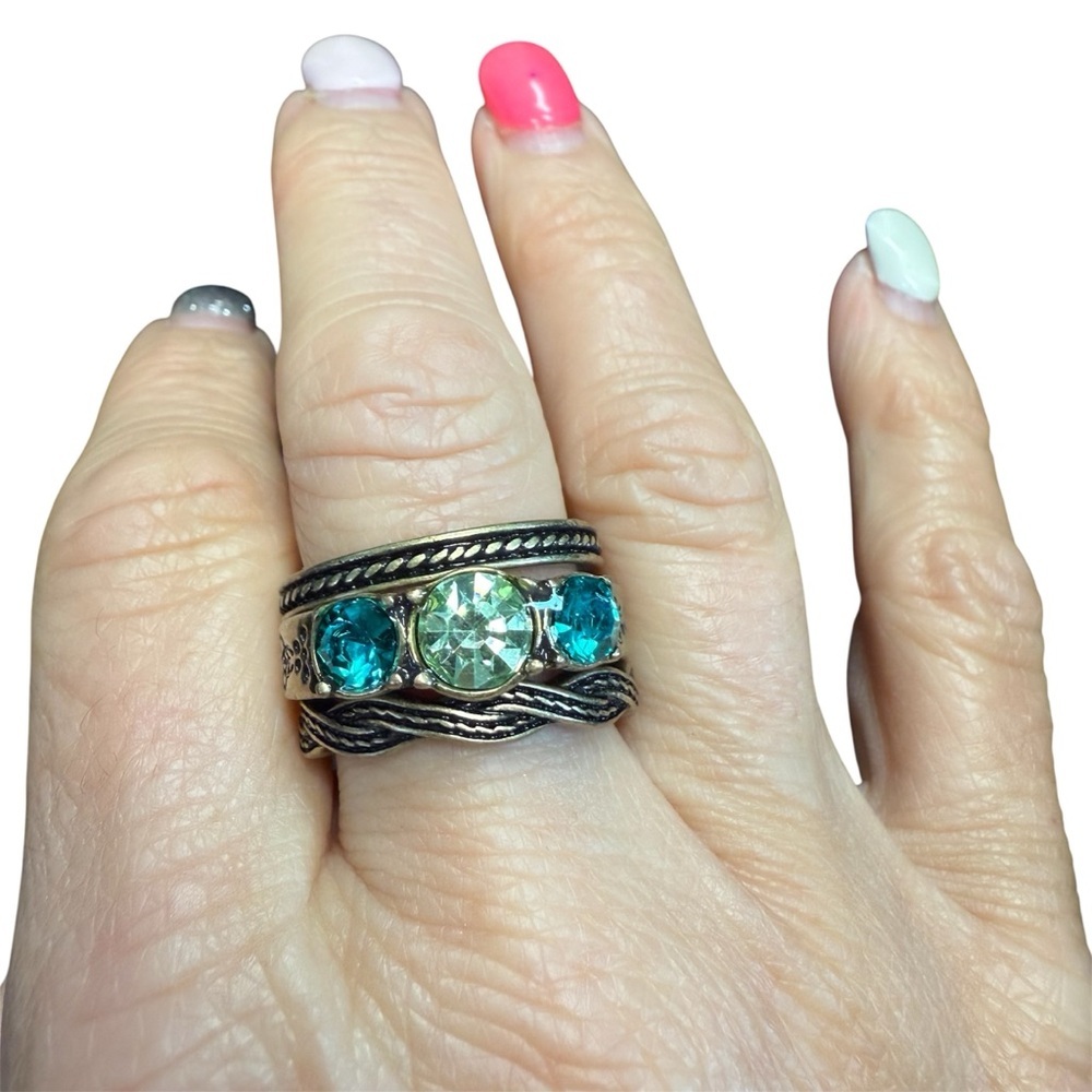 Avon Blue Paradise ring set size large  Ring bronze metal. NIB VINTAGE 2011